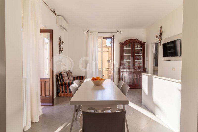 Maison jumelée à Noto