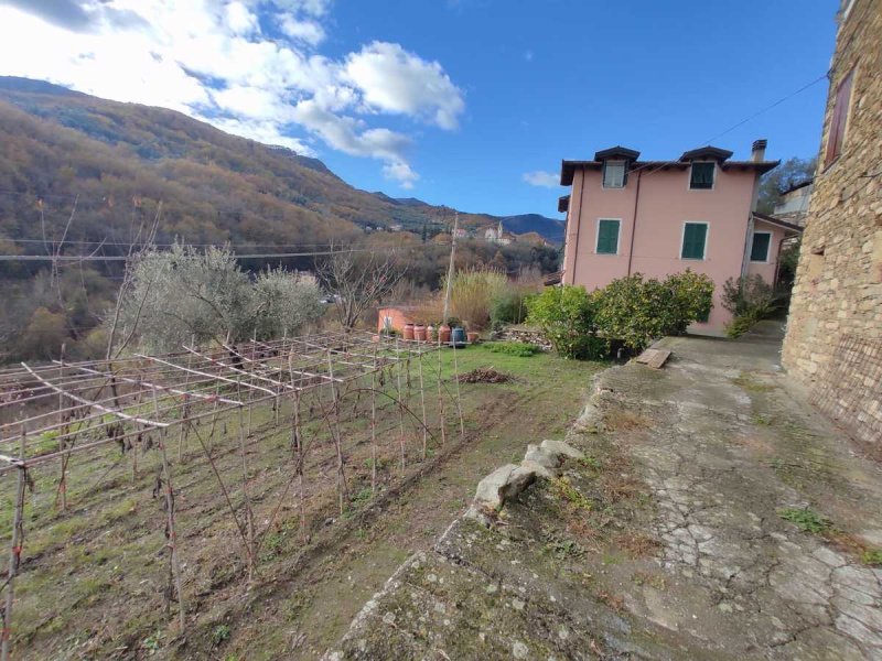 Appartamento indipendente a Stellanello