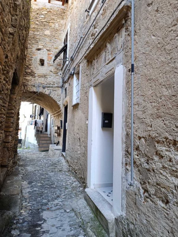 1 Bedroom Historic apartment for sale in Andora [806506] | Gate-away®