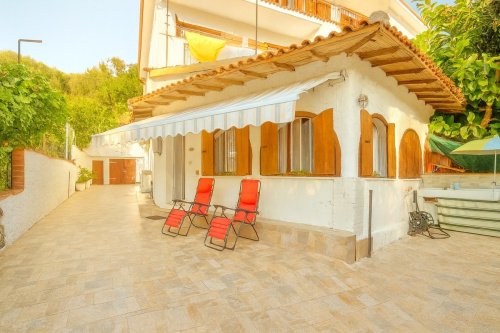 Doppelhaushälfte in Diano Marina