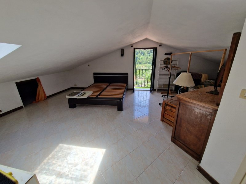 Villa in San Bartolomeo al Mare