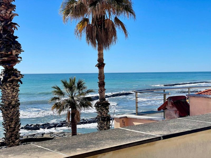 Appartamento a Riva Ligure