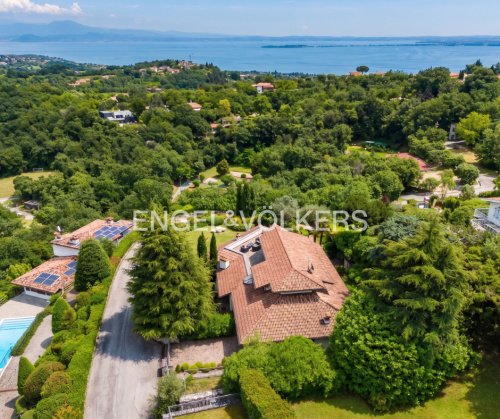 Villa in Padenghe sul Garda