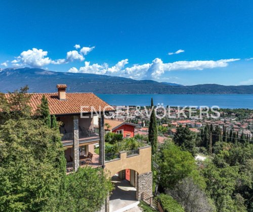 Villa a Toscolano-Maderno
