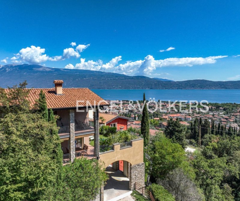 Villa a Toscolano-Maderno