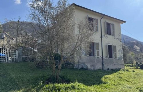 Casa independente em Casola in Lunigiana