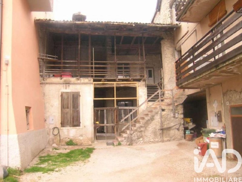 Moradia em Villa Lagarina
