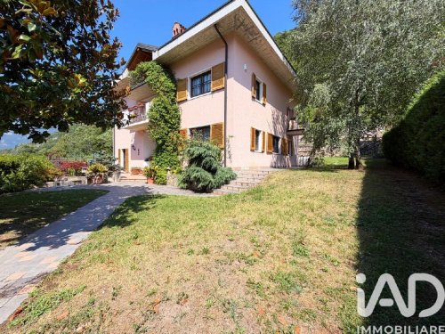 Villa i Ala