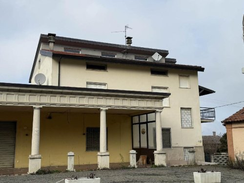 Gewerbeimmobilie in Morfasso