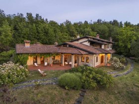 Villa i Gazzola