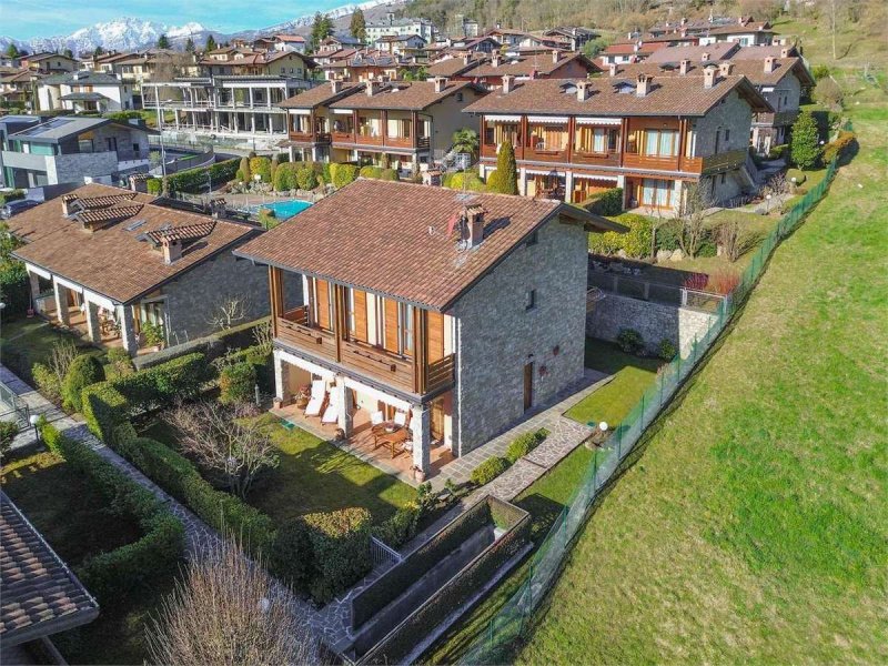 Villa i Clusone
