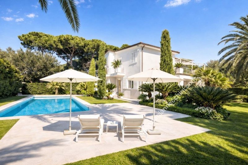 Moradia em Forte dei Marmi