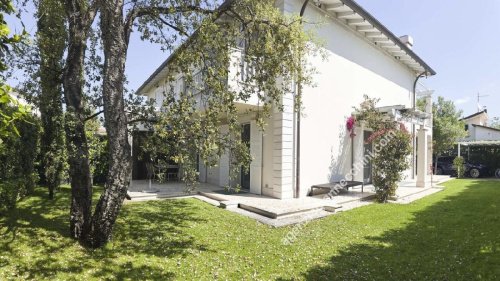 Casa semi-independiente en Forte dei Marmi