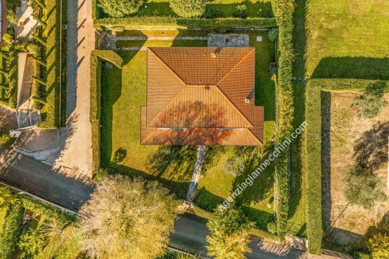 Villa in Forte dei Marmi