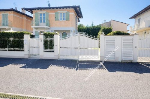 Doppelhaushälfte in Pietrasanta