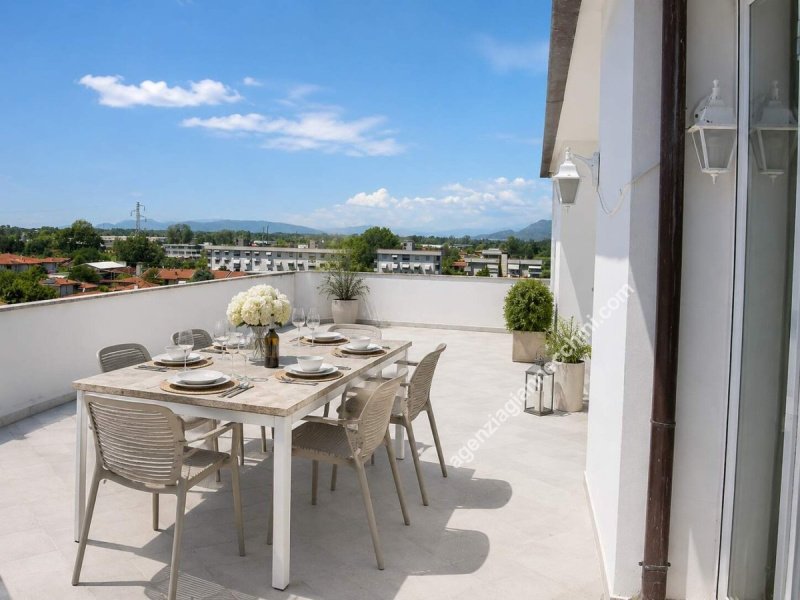 Penthouse in Seravezza