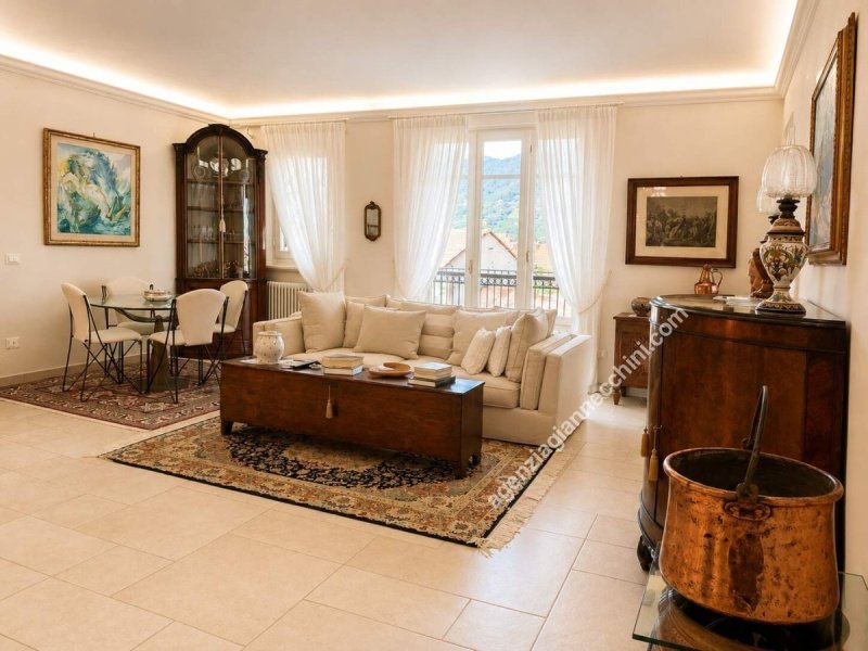 Penthouse in Seravezza