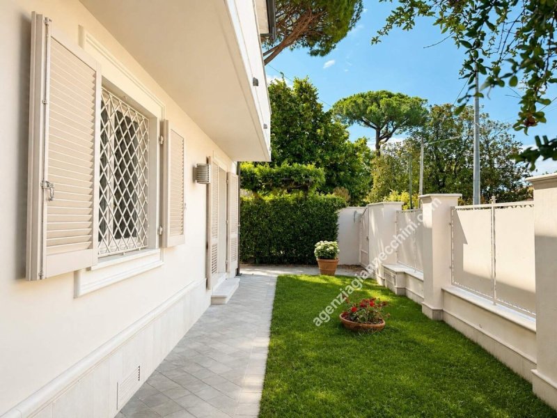 Villa in Forte dei Marmi
