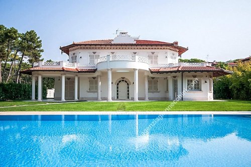 Villa à Forte dei Marmi