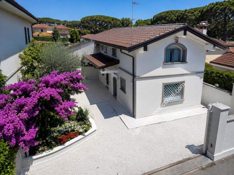 Villa à Forte dei Marmi