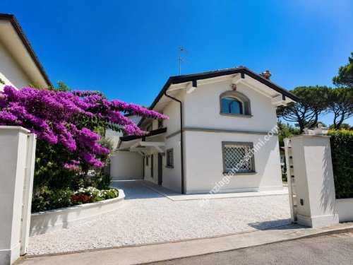 Villa à Forte dei Marmi