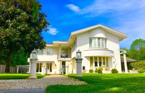 Villa in Magnago
