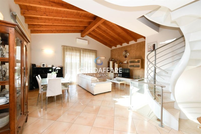 Villa in Manerba del Garda