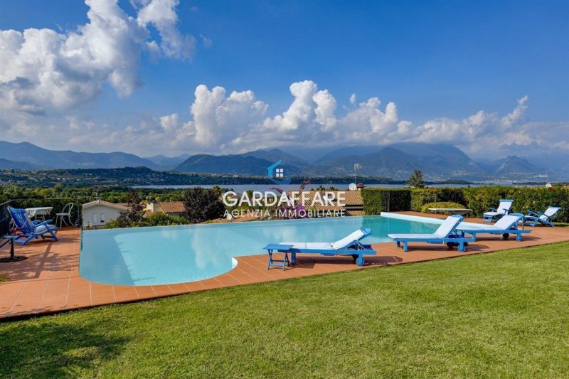 Villa i Manerba del Garda