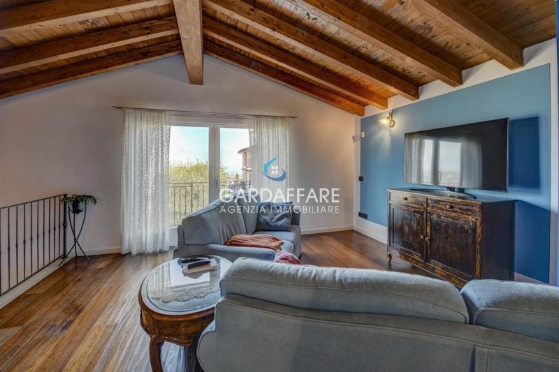 Casa geminada em Manerba del Garda