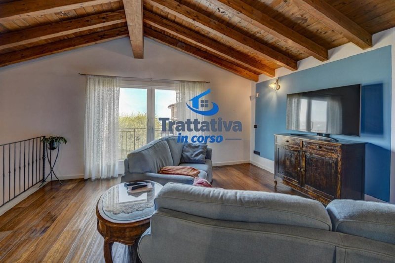 Casa geminada em Manerba del Garda