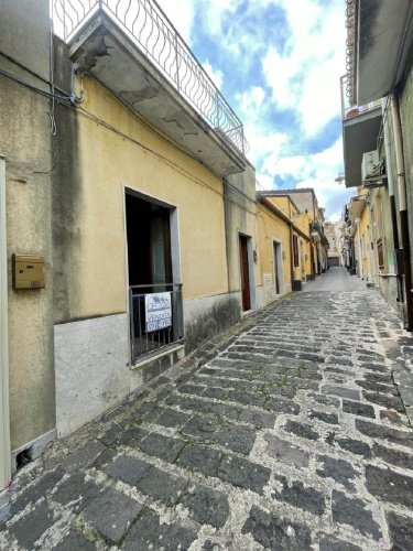 Cielo/Tierra en Palazzolo Acreide