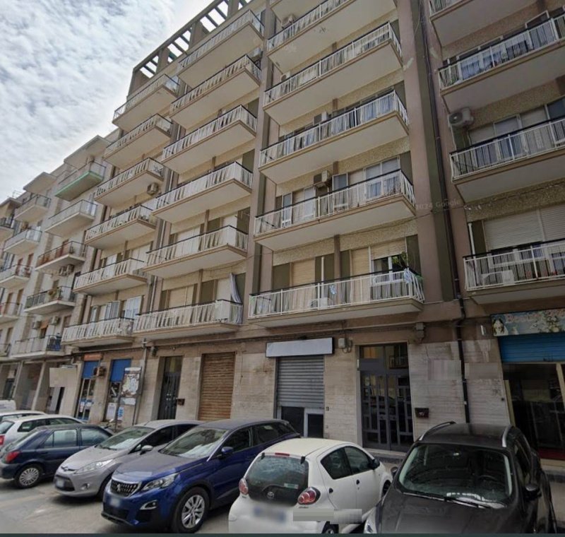 Immobile commerciale a Siracusa