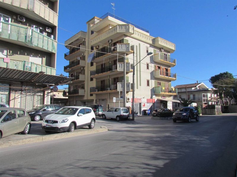 Inmueble comercial en Siracusa
