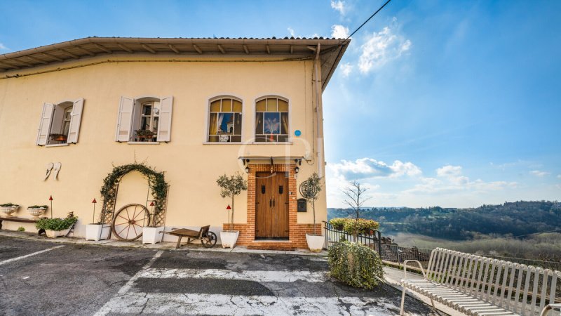 Commercial property in Rosignano Monferrato