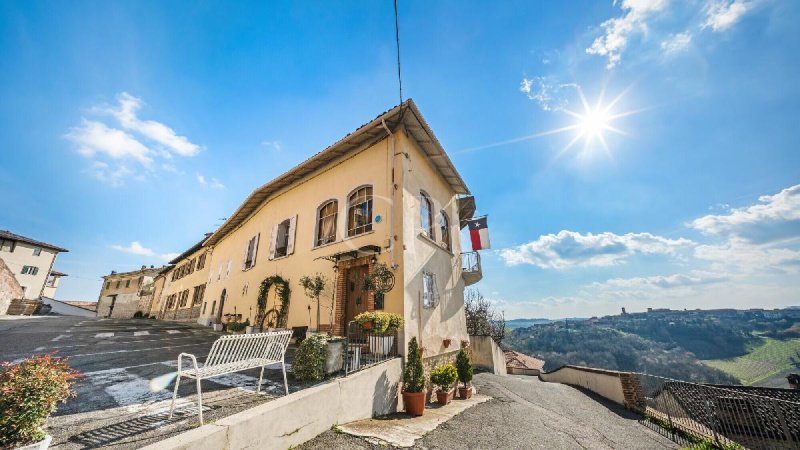 Commercial property in Rosignano Monferrato