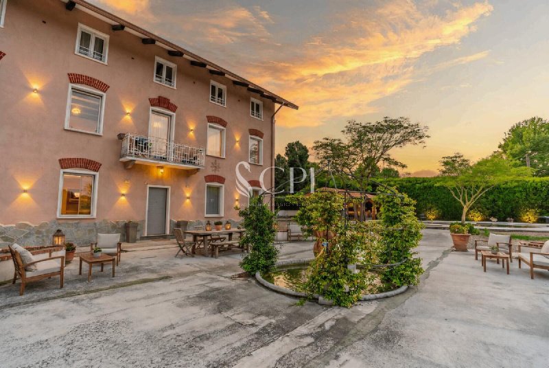 Villa in Poirino