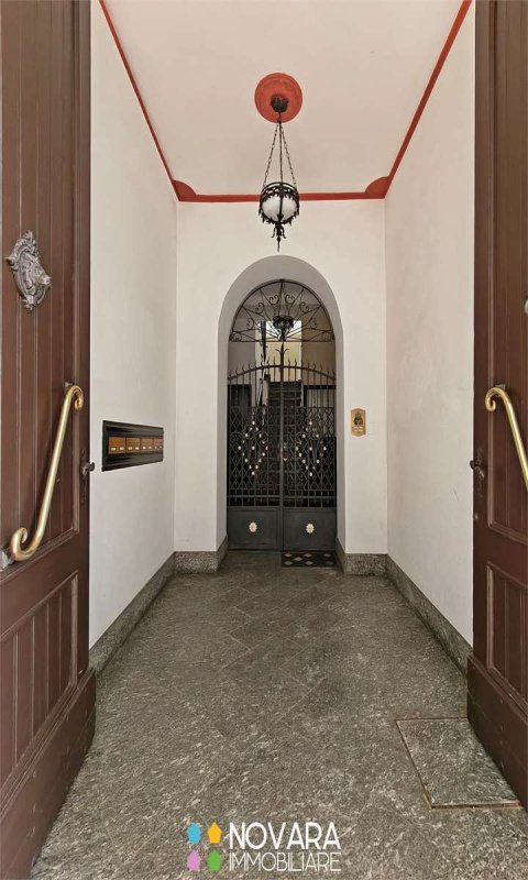 Palazzo a Arona