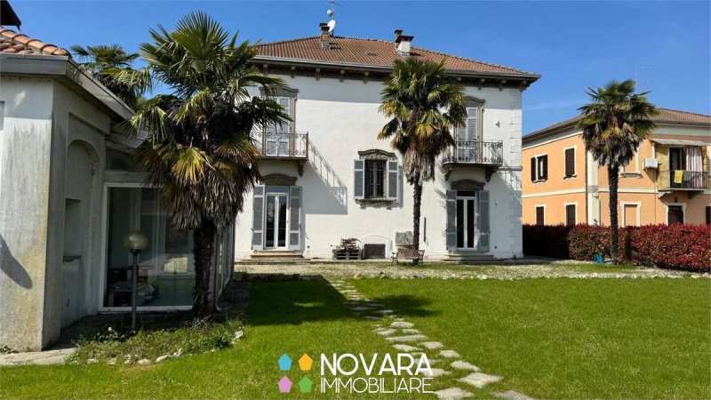 Villa à Granozzo con Monticello