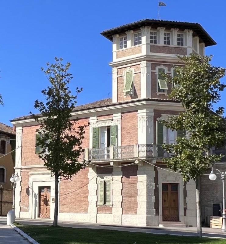 乌尔巴尼亚别墅