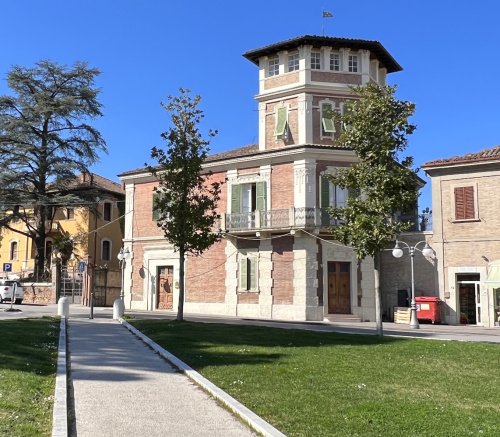 Villa à Urbania