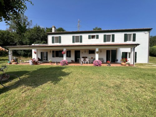 Maison de campagne à Pesaro