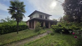 Villa i Asti