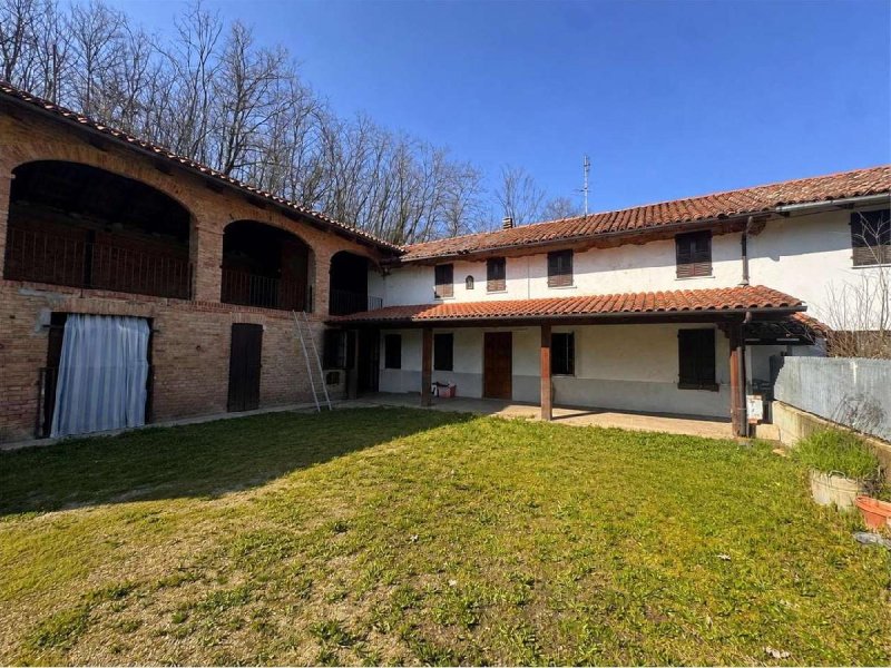 Villa i Asti