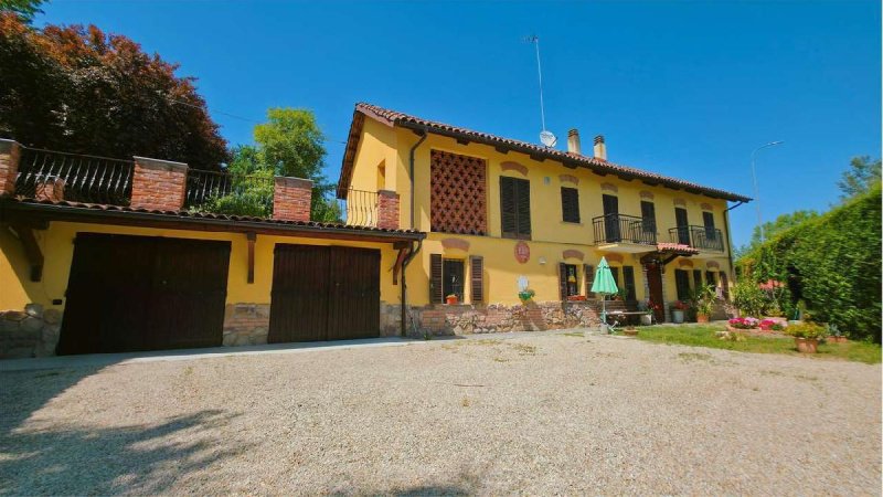 Einfamilienhaus in Asti