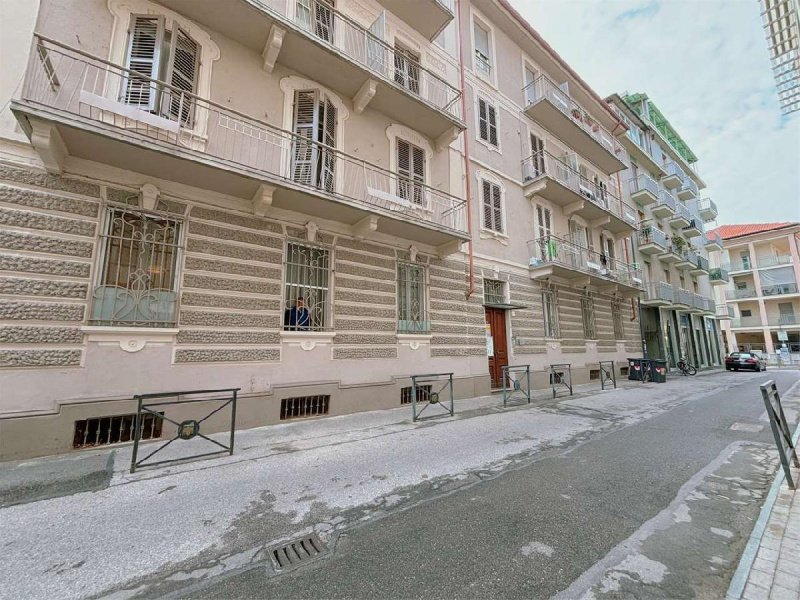 Apartamento em Asti