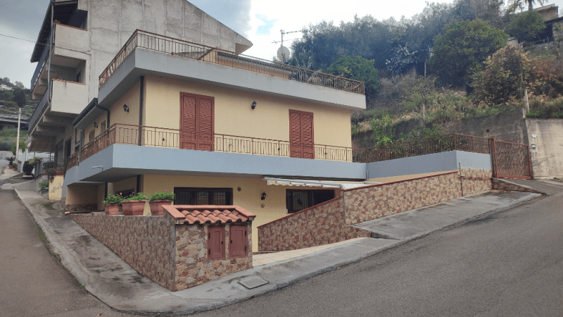 Detached house in Capo d'Orlando