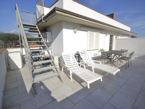 Apartment in Pietrasanta