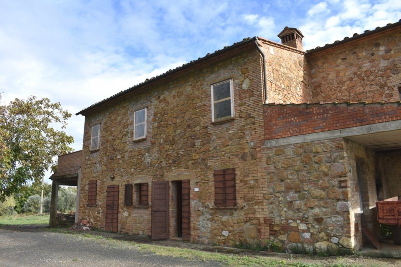 Country house in Montaione