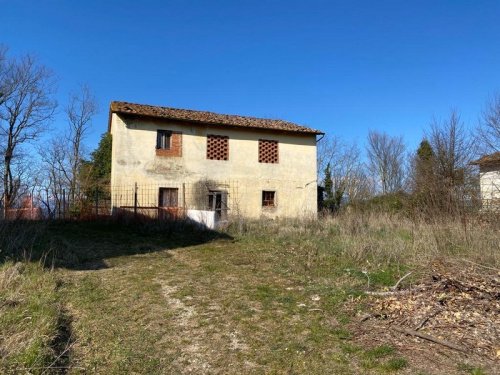 Country house in Bucine