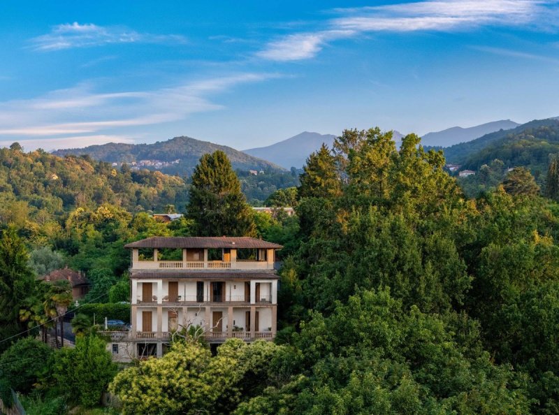 Villa a Valle San Nicolao